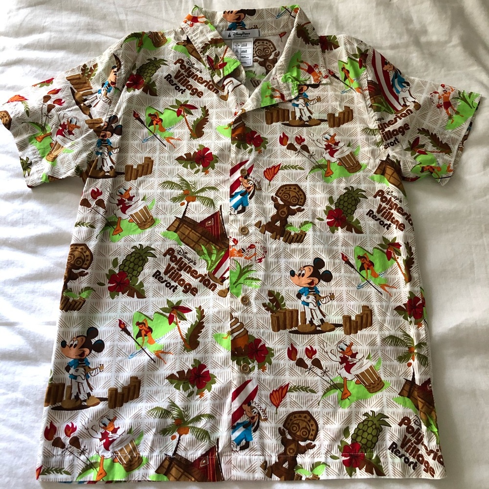 Disney’s Polynesian resort button up